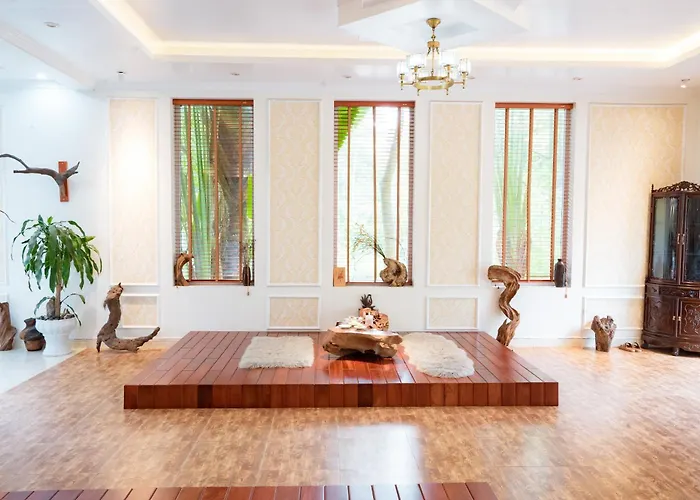 Hotel Khach San Htc Tuan Chau